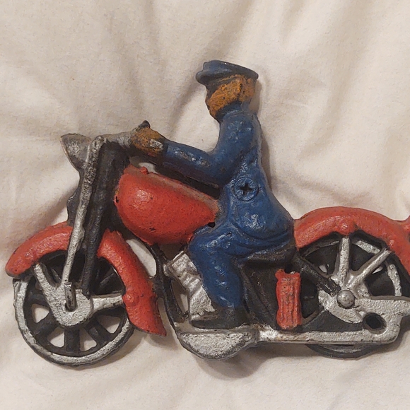 Vintage Cast Iron Motorcycle Toy 1930s.